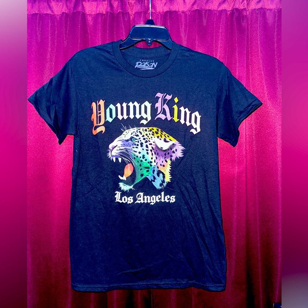 Snarling leopard Tee